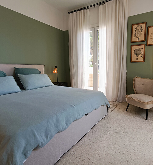 Borgo ai conti - Seaview-Costa Azzurra - La Magnolia - Camera Tramonto letto e poltrona